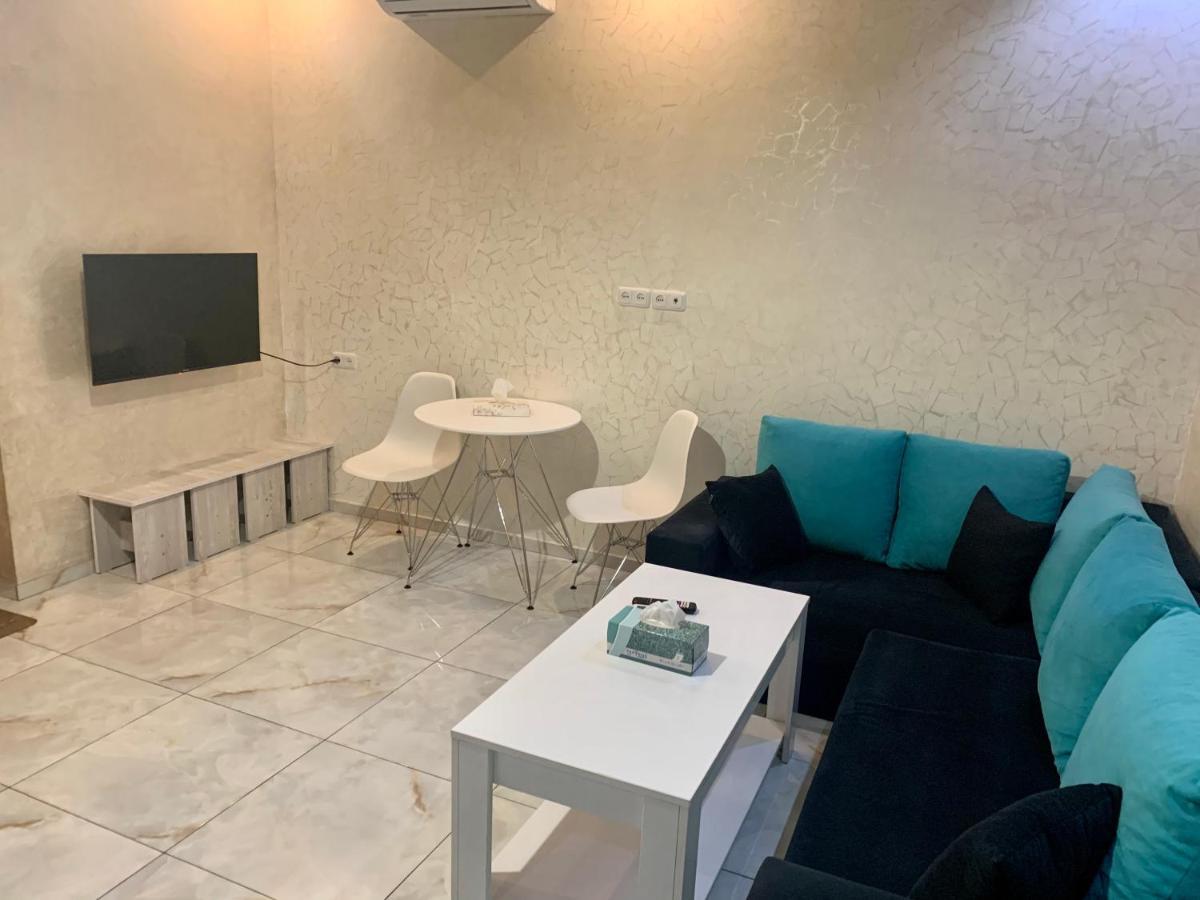 יירבאן Luxury Apartment With Jacuzzi On Republic Square מראה חיצוני תמונה