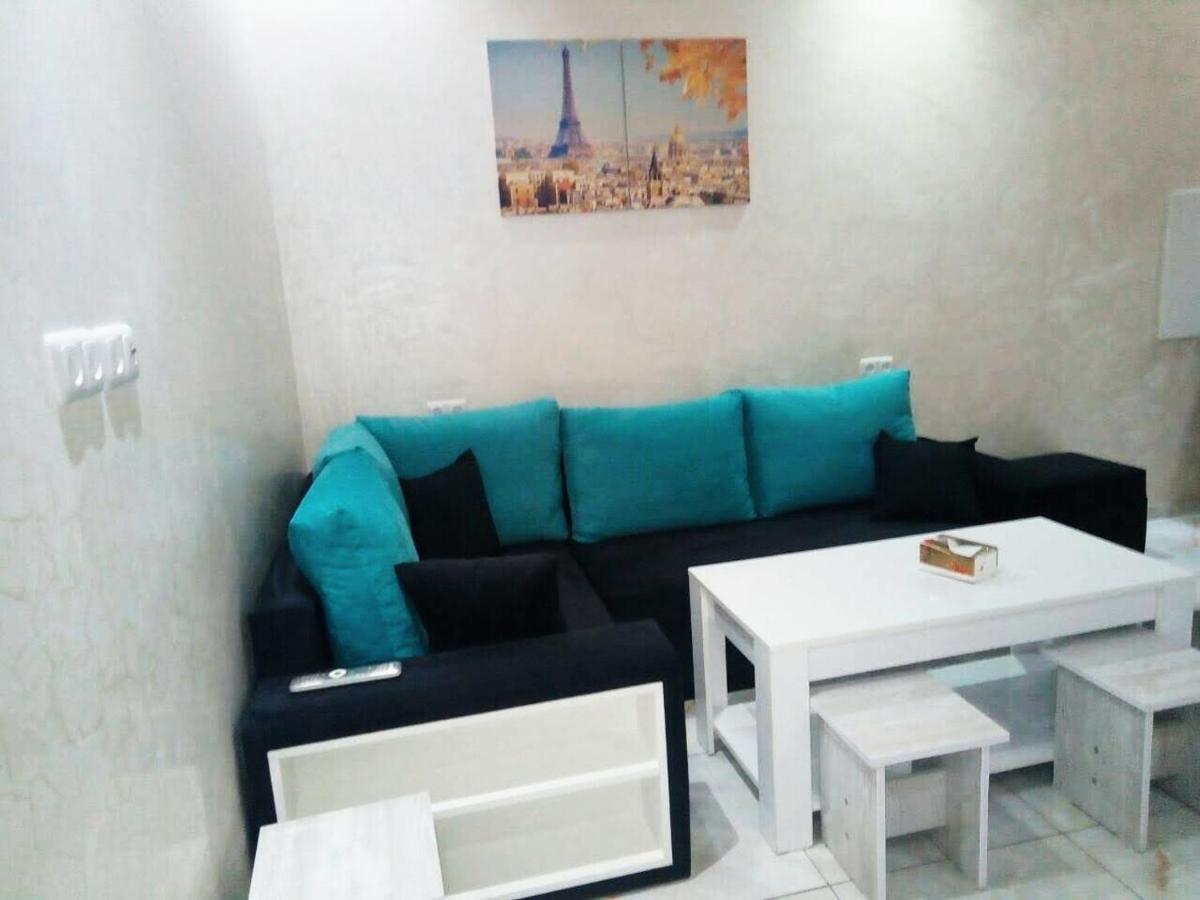 יירבאן Luxury Apartment With Jacuzzi On Republic Square מראה חיצוני תמונה